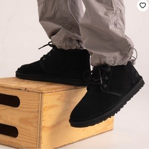 Mens UGG® Neumel Chukka Boot in Black